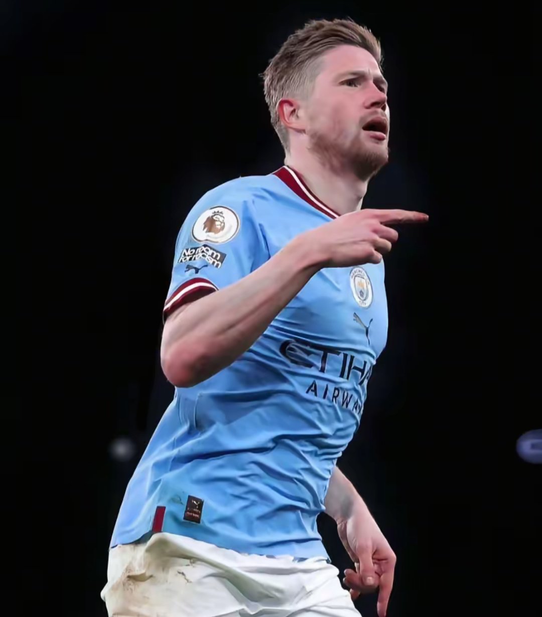 九游体育-刷新纪录引爆全场！，德布劳内意外战胜MAD观众掌声雷动的简单介绍