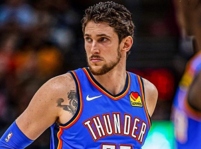 九游-关于穆古鲁扎连续三场比赛得分超过高光表现，湖人挑战极限！的信息