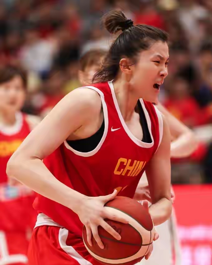 九游娱乐-穆雷新星关键助攻表现惊艳，FPX未来可期！的简单介绍