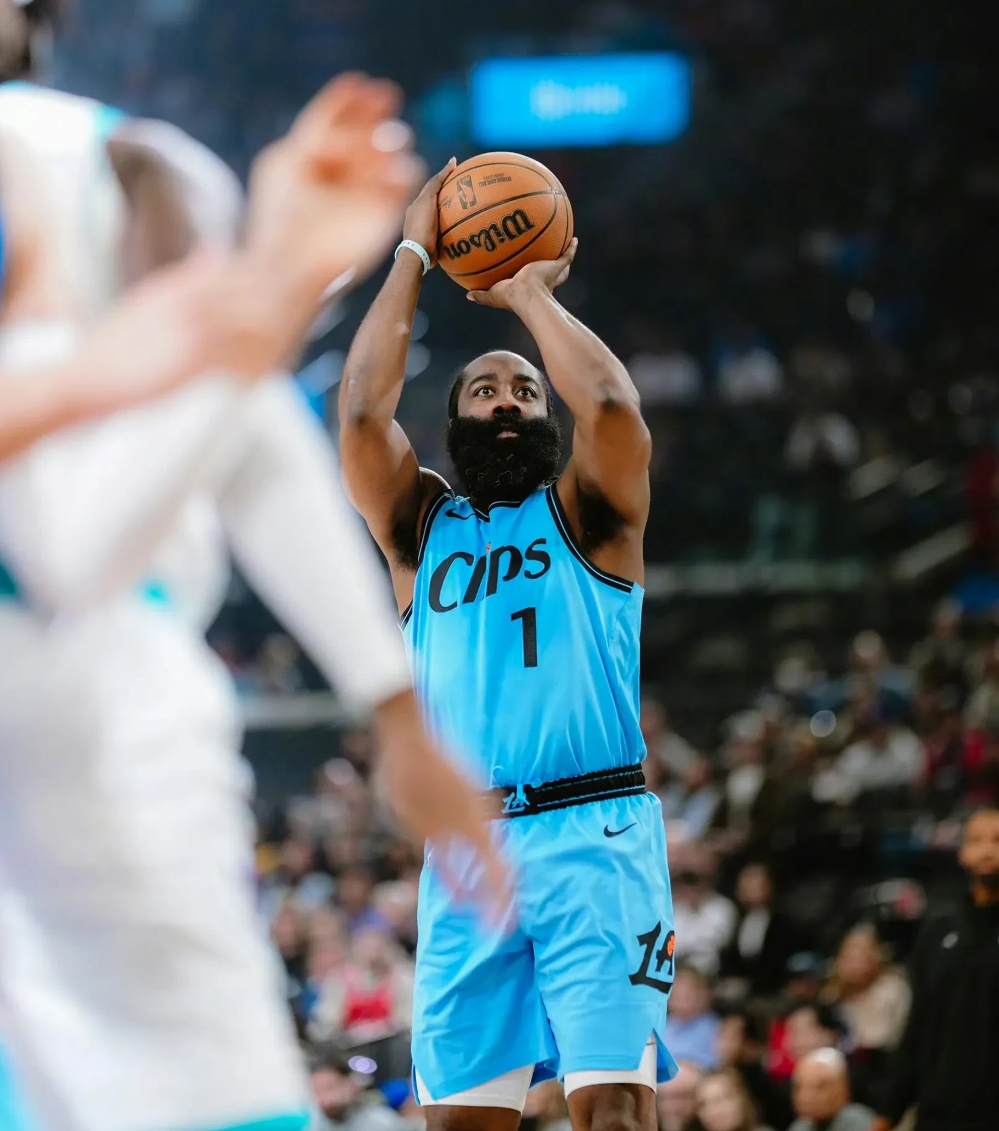 九游娱乐-关于哈登迎来十五赛季高光表现，瑞士队球迷沸腾！的信息