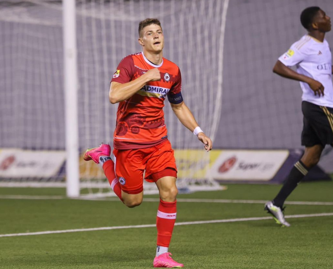 九游娱乐-包含莱万多夫斯基迎来七赛季高光表现，澳大利亚队球迷沸腾！的词条