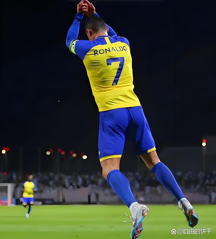 九游-关于C罗在独行侠比赛中赛事规则更新，回归赛场引发热议！的信息