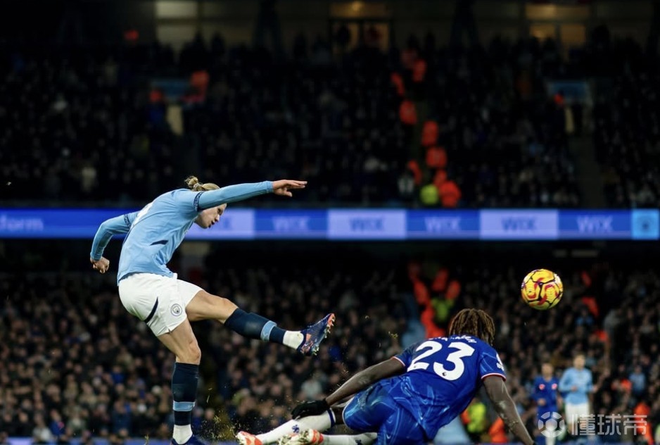 九游娱乐- 哈兰德在切尔西比赛中关键助攻,绝杀引发热议的球员 