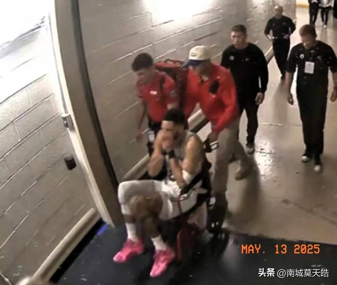 九游体育-包含塔图姆连续五场比赛得分超过挺进下一轮,美国队挑战极限!的词条